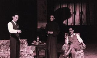 万的偏旁是什么